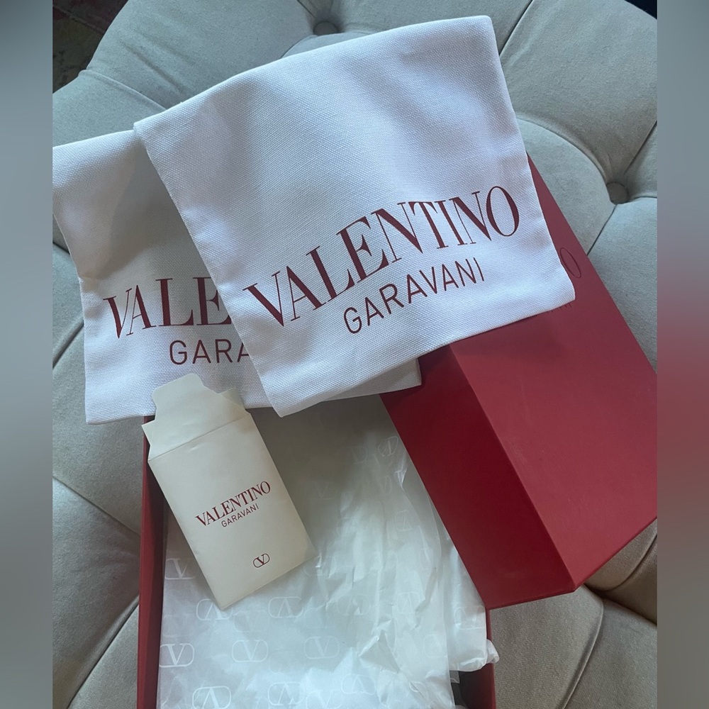 Valentino Garavani White and Red Dust Bag Set